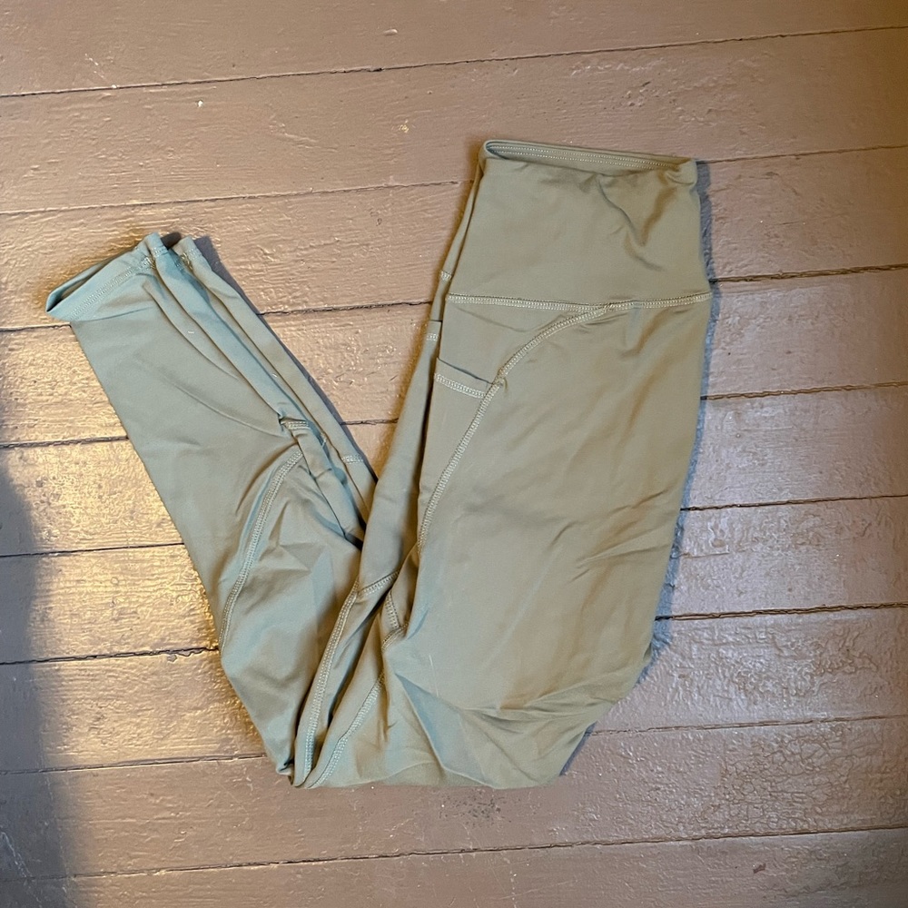 OLIVE GREEN LEGGINGS